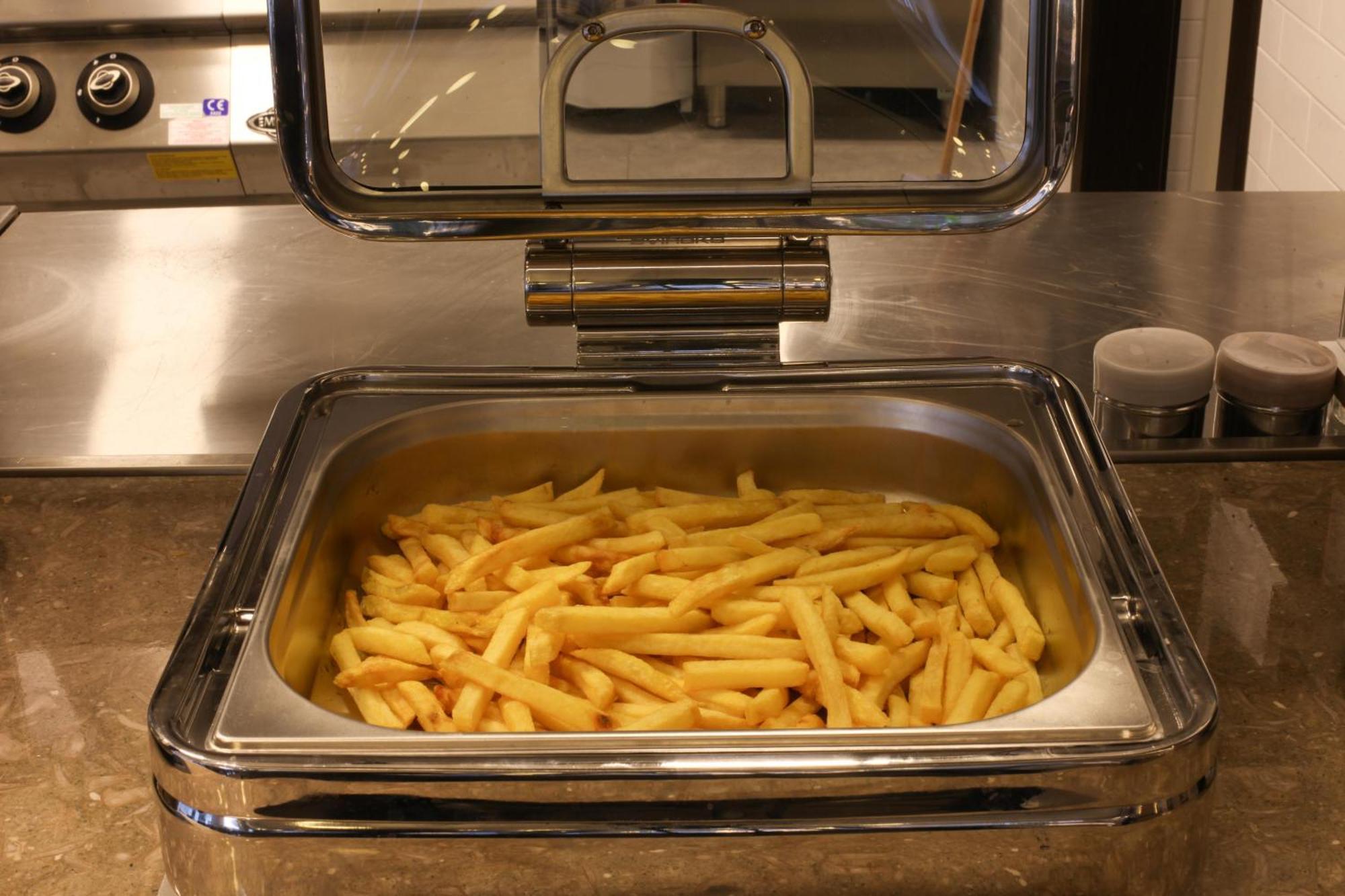 Bentley Hotel Bosphorus - Special Class Provincia di Provincia di Istanbul Esterno foto A chafing dish with a glass lid