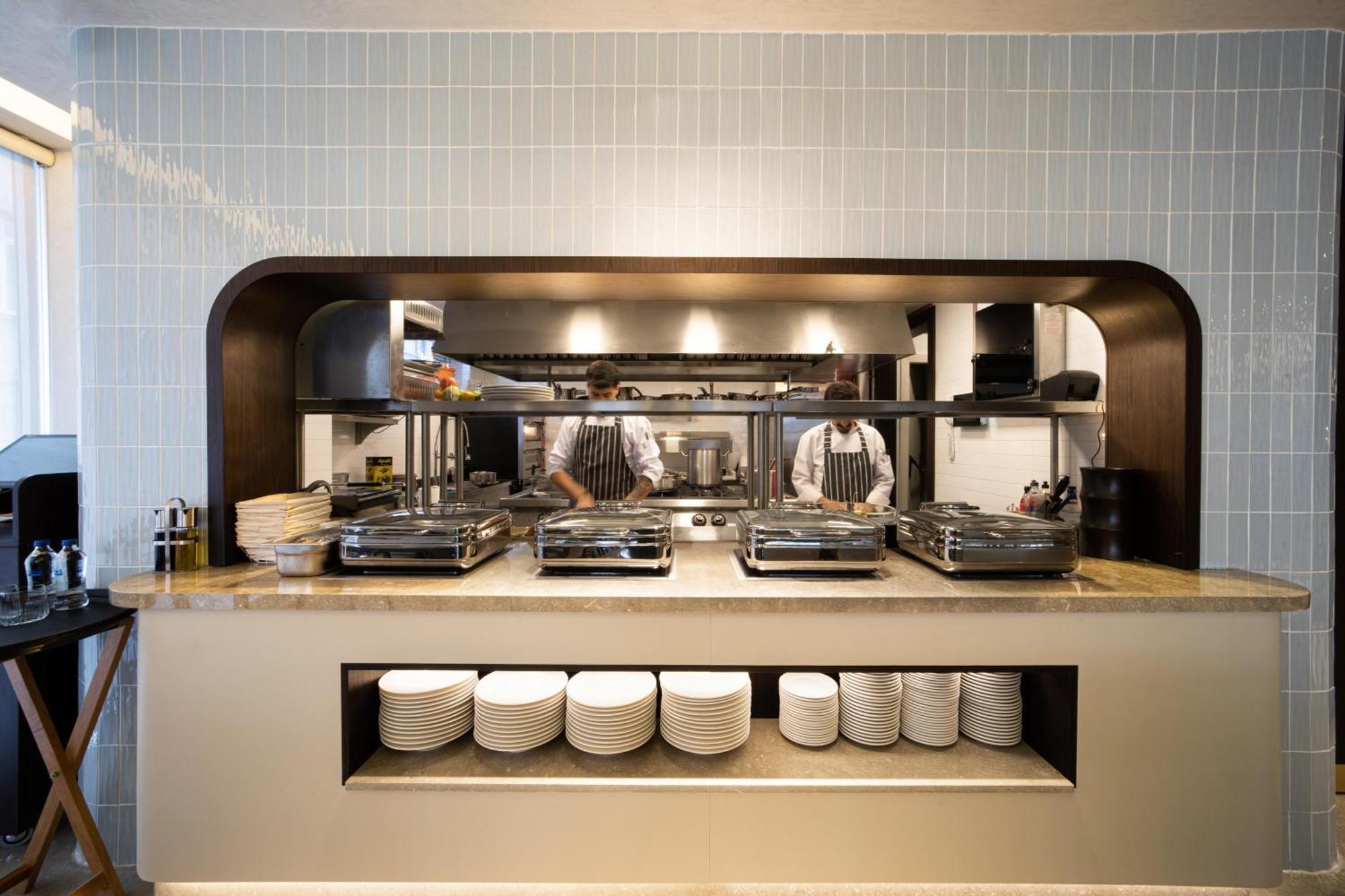 Bentley Hotel Bosphorus - Special Class Provincia di Provincia di Istanbul Esterno foto Open kitchen at the restaurant