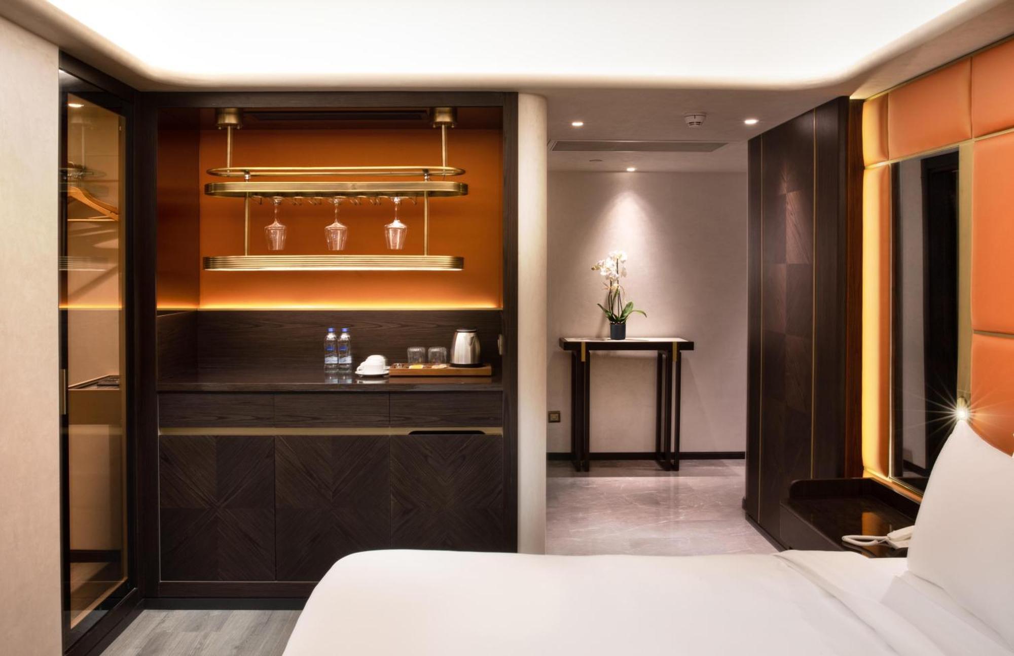 Bentley Hotel Bosphorus - Special Class Provincia di Provincia di Istanbul Esterno foto A room at the hotel