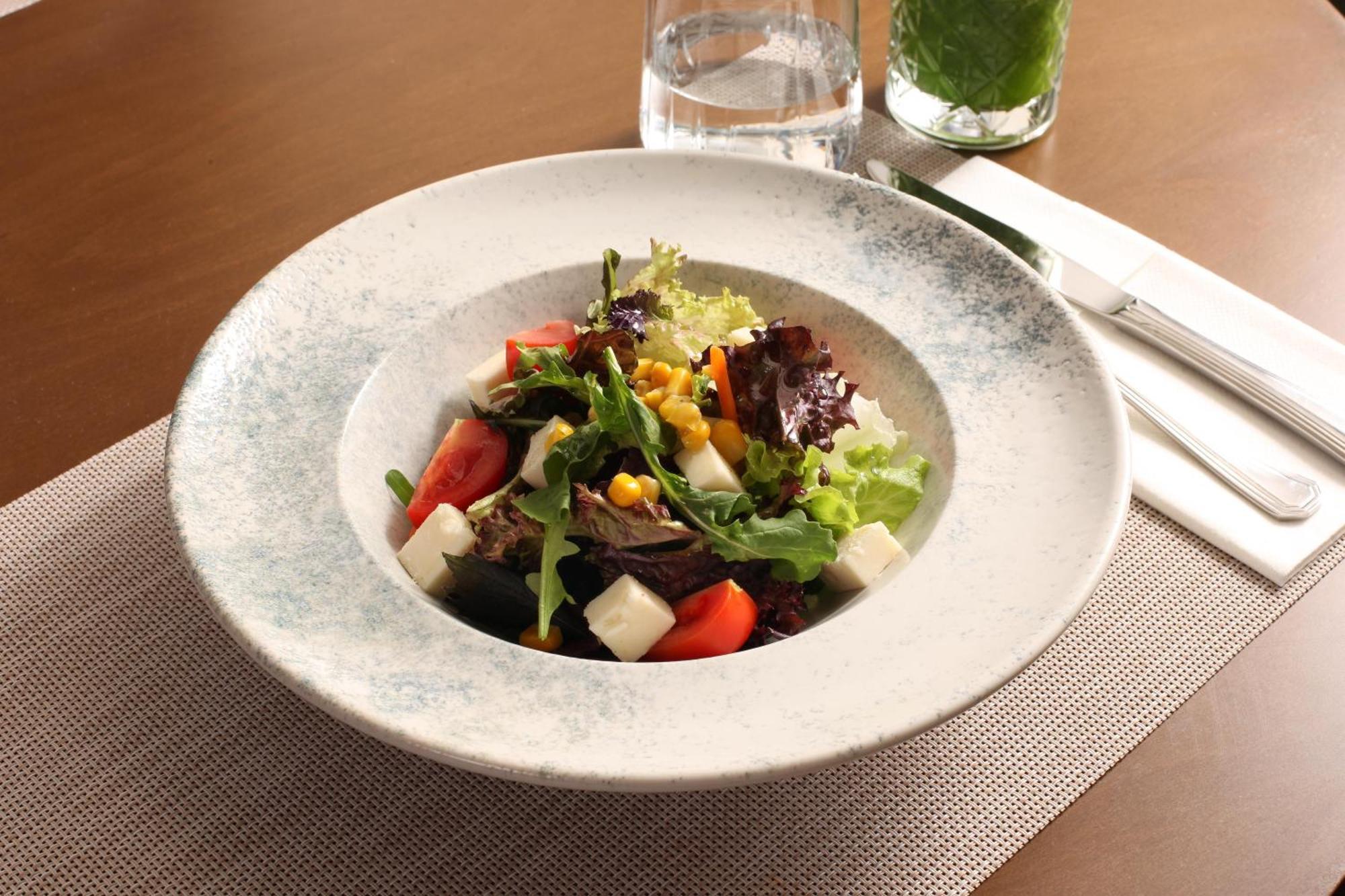 Bentley Hotel Bosphorus - Special Class Provincia di Provincia di Istanbul Esterno foto A Greek salad